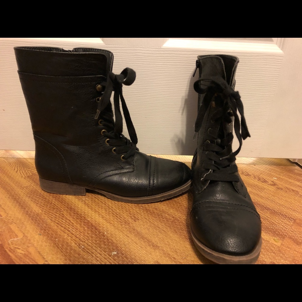 Black lace up boots